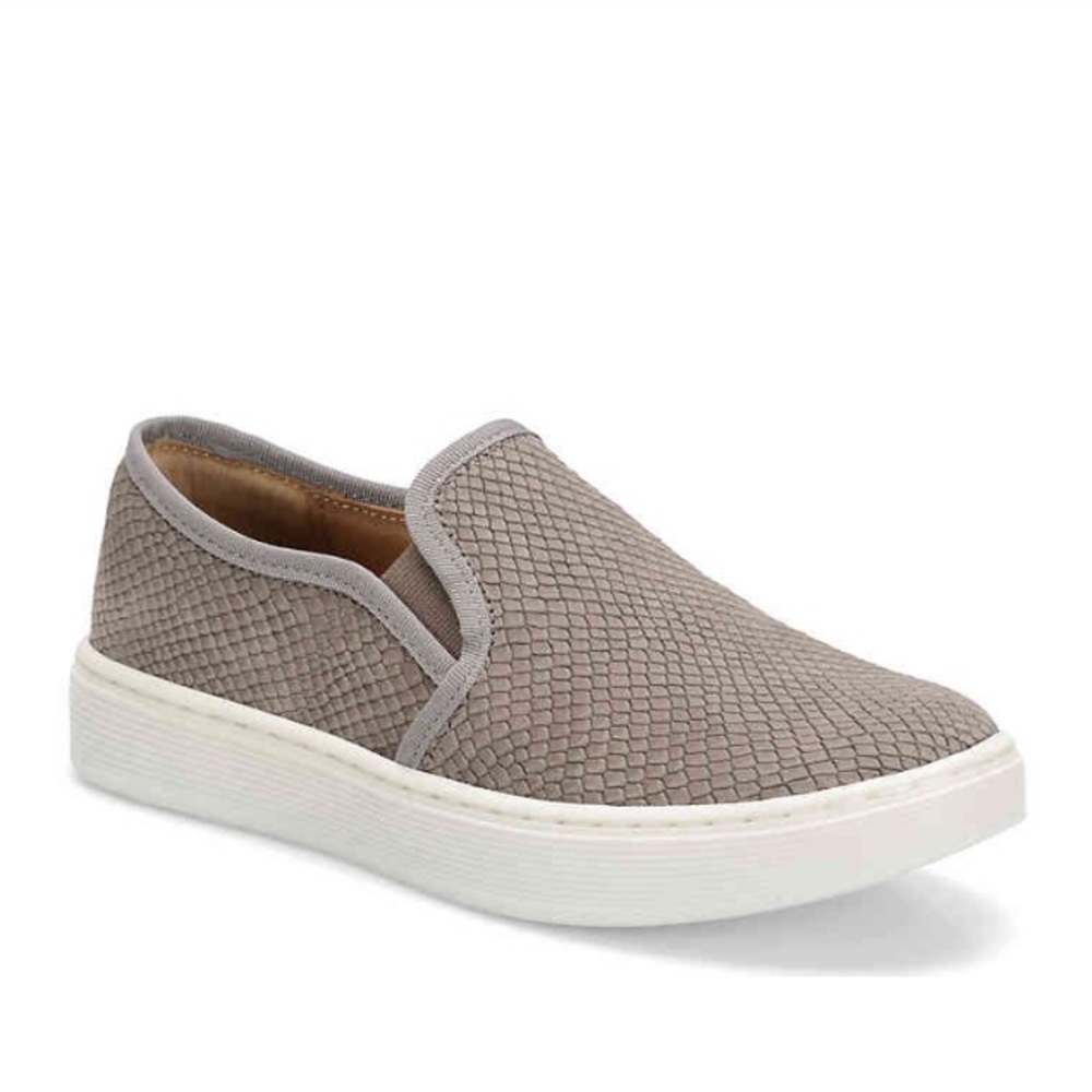 Sofft Somers Slip On Sneaker Size 9